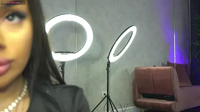 Cherrysweett on StripChat