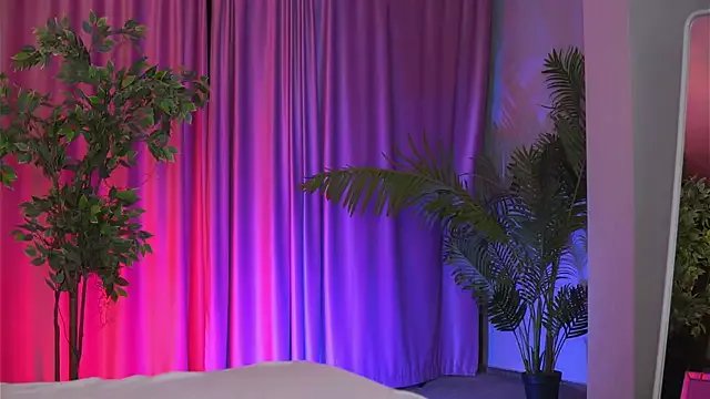 ChicaOra on StripChat