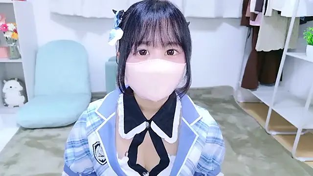 chihiro_ri on StripChat