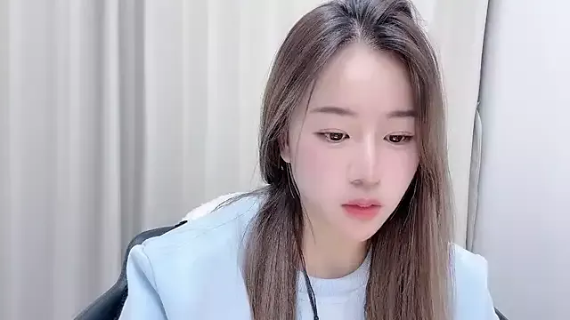 Offline chloe-01 on StripChat