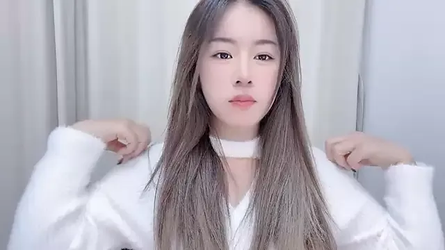 Offline chloe-01 on StripChat