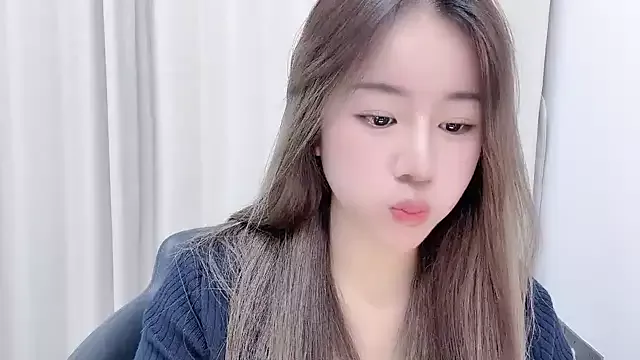 Offline chloe-01 on StripChat