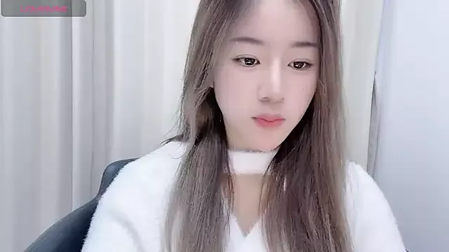 Offline chloe-01 on StripChat