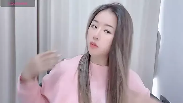 Offline chloe-01 on StripChat