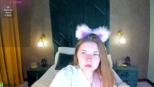 Chloee_White on StripChat