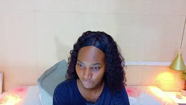 Chocolatte_bar on StripChat