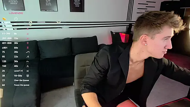 Offline ChristianLevine_ on StripChat