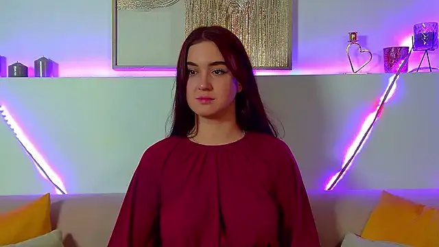 ChristinaMilton on StripChat