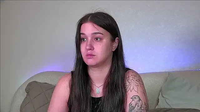 ChristinaMilton on StripChat