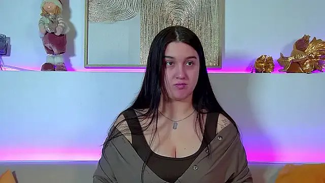 ChristinaMilton on StripChat