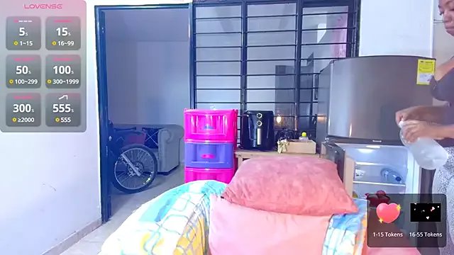 CiaraEbony on StripChat