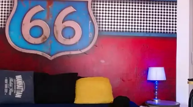 Offline CindyandCarlo on StripChat