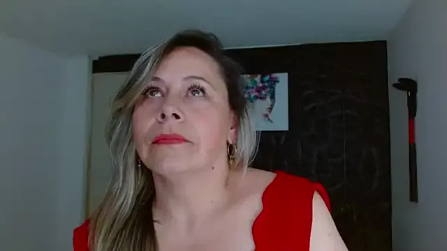 Offline CINTHIA1609 on StripChat