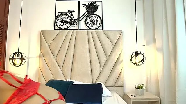 Cinthiabaker on StripChat