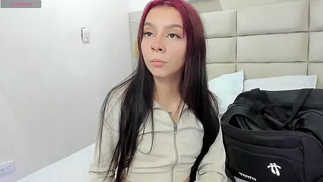 CleoWhite on StripChat