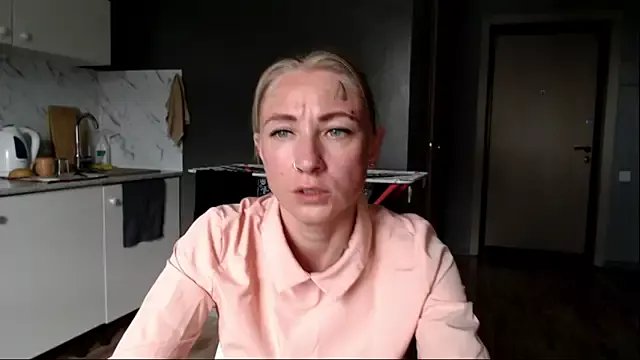 cold_lollipop on StripChat