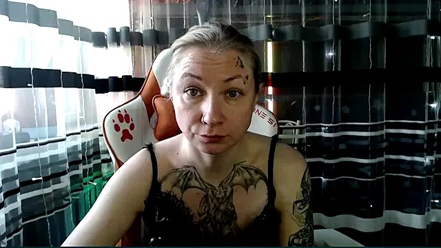 cold_lollipop on StripChat