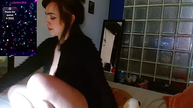 collette_beaufoy_ on StripChat