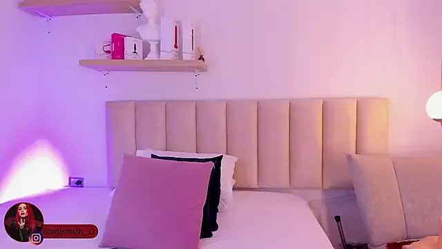 coralsmith11 on StripChat