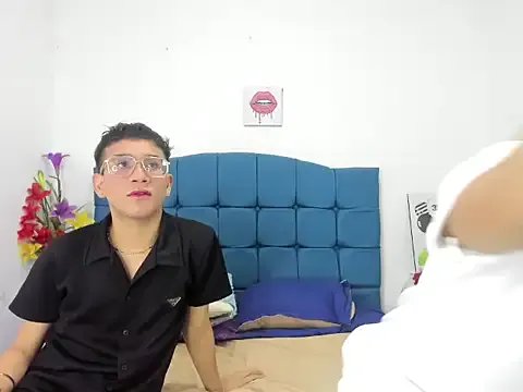 CoupleFire_ on StripChat