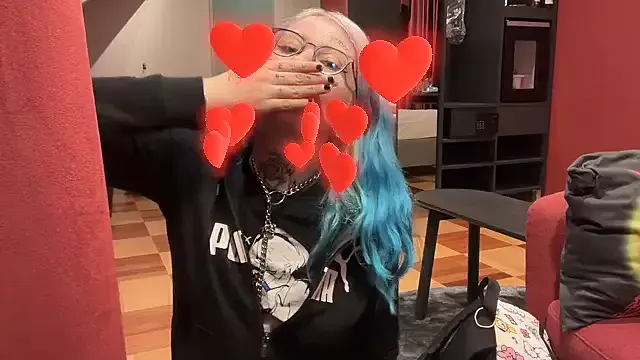 Offline coyemoo on StripChat