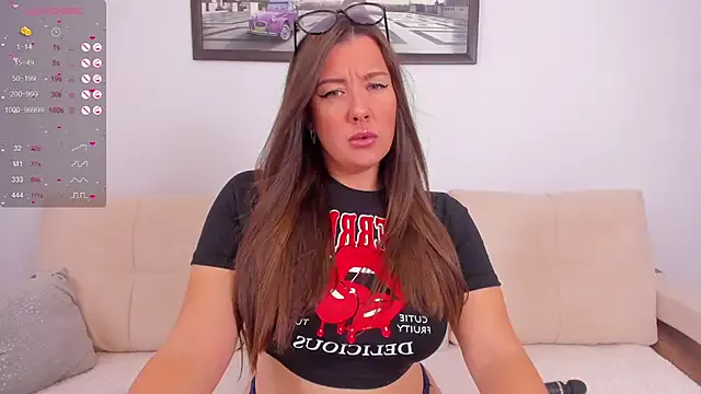 Freechat CrazyBeach on StripChat