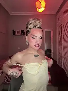 Crystal_________ on StripChat