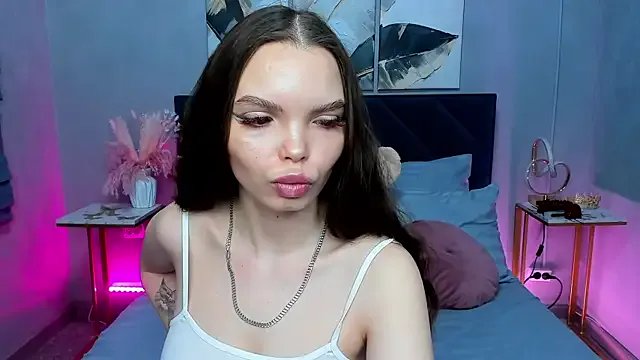 Curvy_Dynamite_ on StripChat