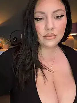 CurvyKimmy1 on StripChat