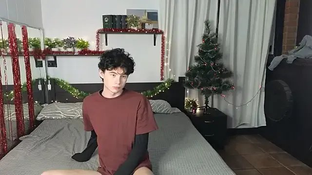 Cute_Mike on StripChat