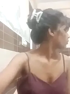 Offline cute_radhikaa on StripChat