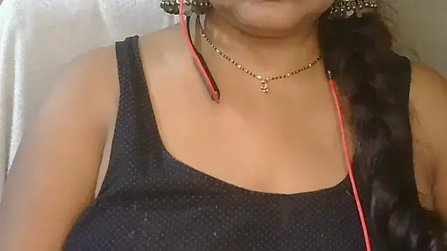 Offline Cute_Ruhi99 on StripChat