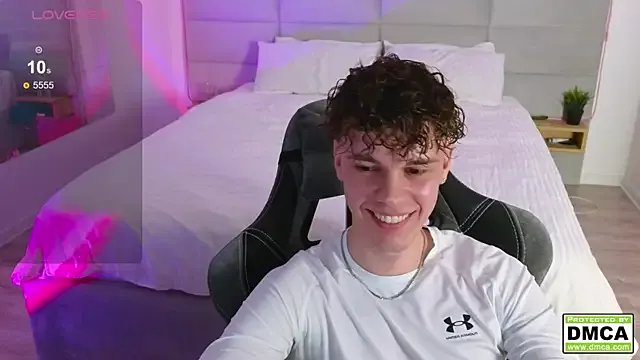 cute_thomas on StripChat