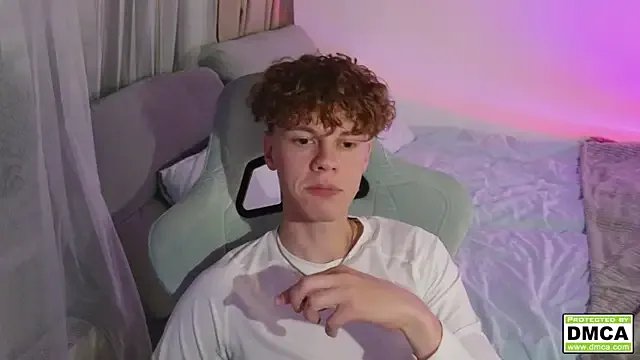 cute_thomas on StripChat