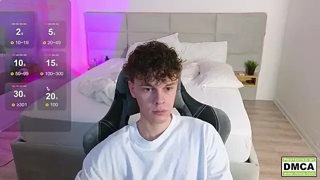 cute_thomas on StripChat