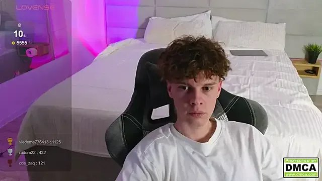 cute_thomas on StripChat