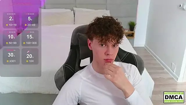 cute_thomas on StripChat