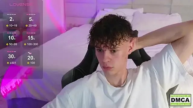 cute_thomas on StripChat