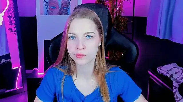 CuteMousee on StripChat