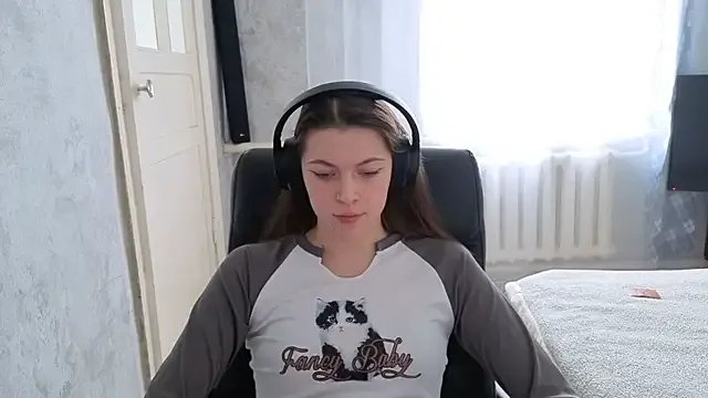 CutieAnny — Doggy pose