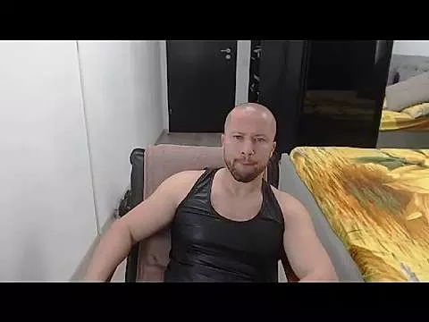 Offline Cyprian86 on StripChat