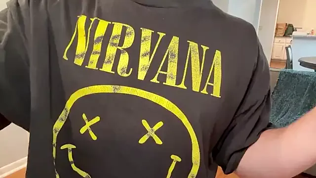 Offline DaddydayDrinkzz on StripChat