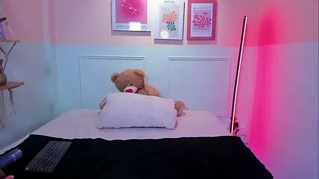 Dafne_Grace on StripChat