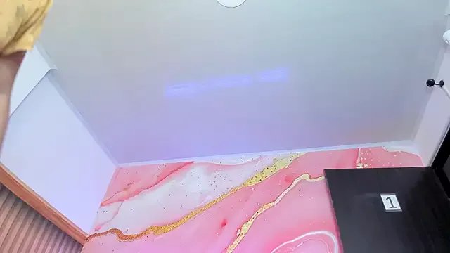 Daisy__rose on StripChat