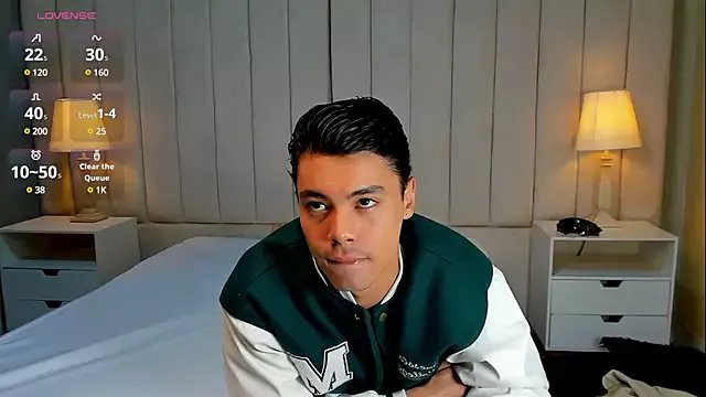 Dammon_Stallion on StripChat