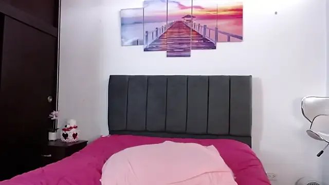 Daniela-hot on StripChat