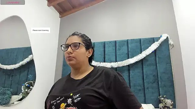 DanielleEvans_ — plug anal