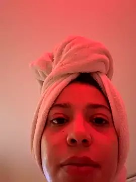 Danisaenz__ on StripChat