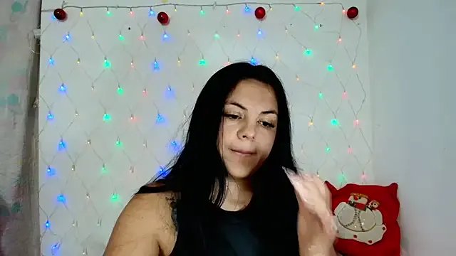 Danna_Saturnitee on StripChat