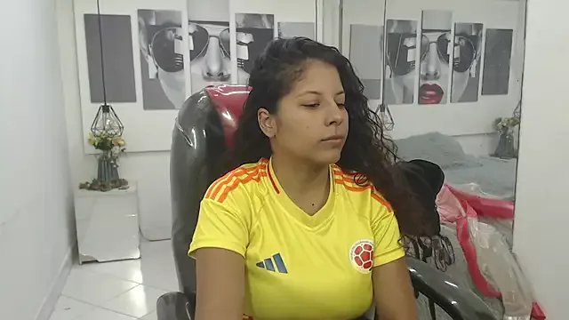 dannacoleman_ on StripChat